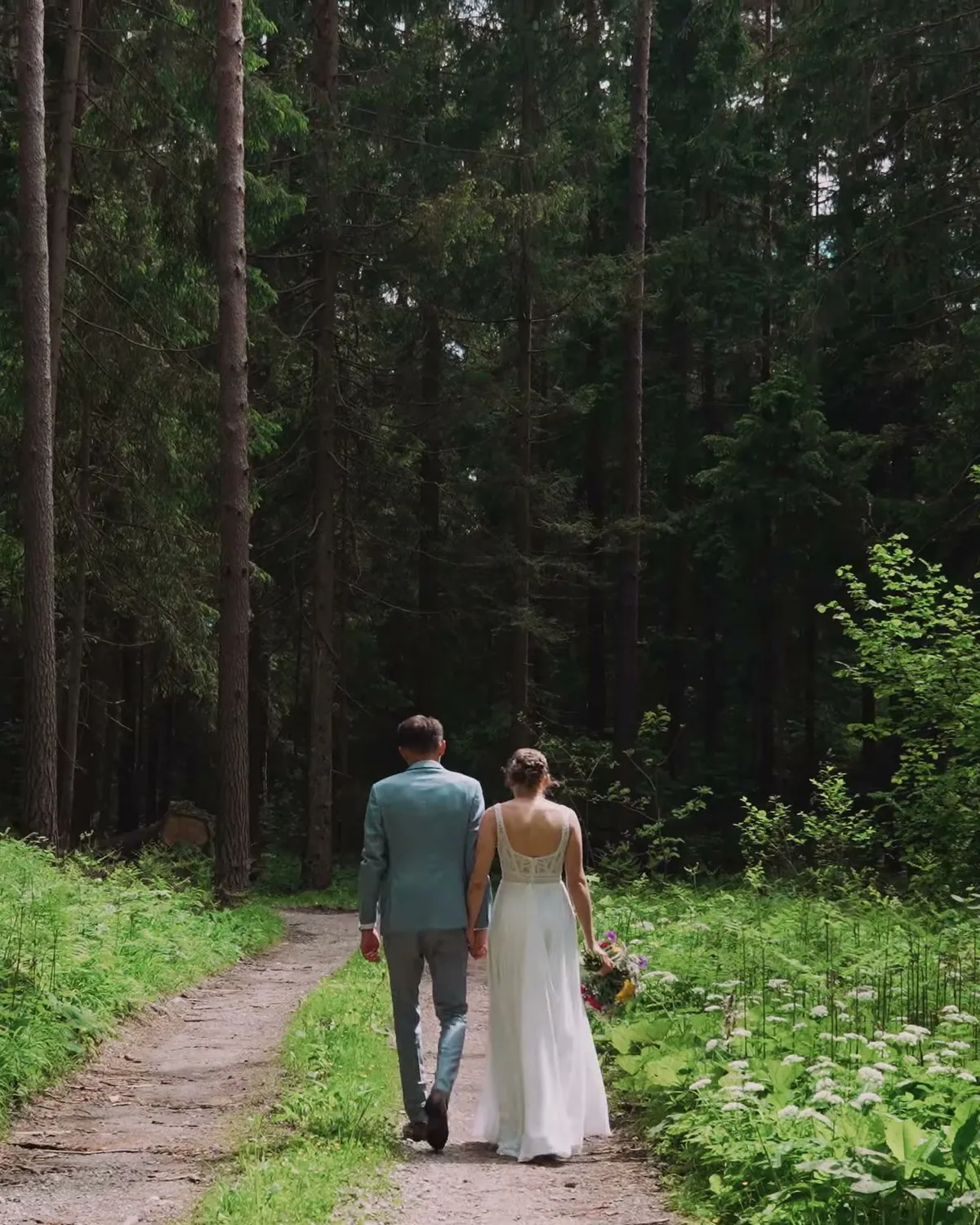 A still from the wedding film of Maruša & Ažbe